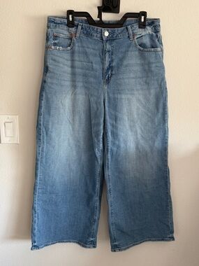 American Eagle SUPER HICH-RISE BAGGY WIDE LEG Jeans 12 X -short
